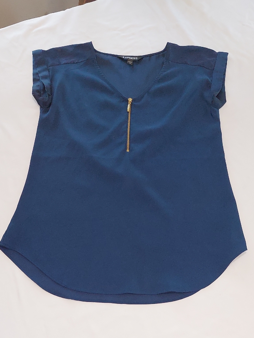 Express Navy Blue Short Sleeve Blouse with Gold 1/4  Zip .XS